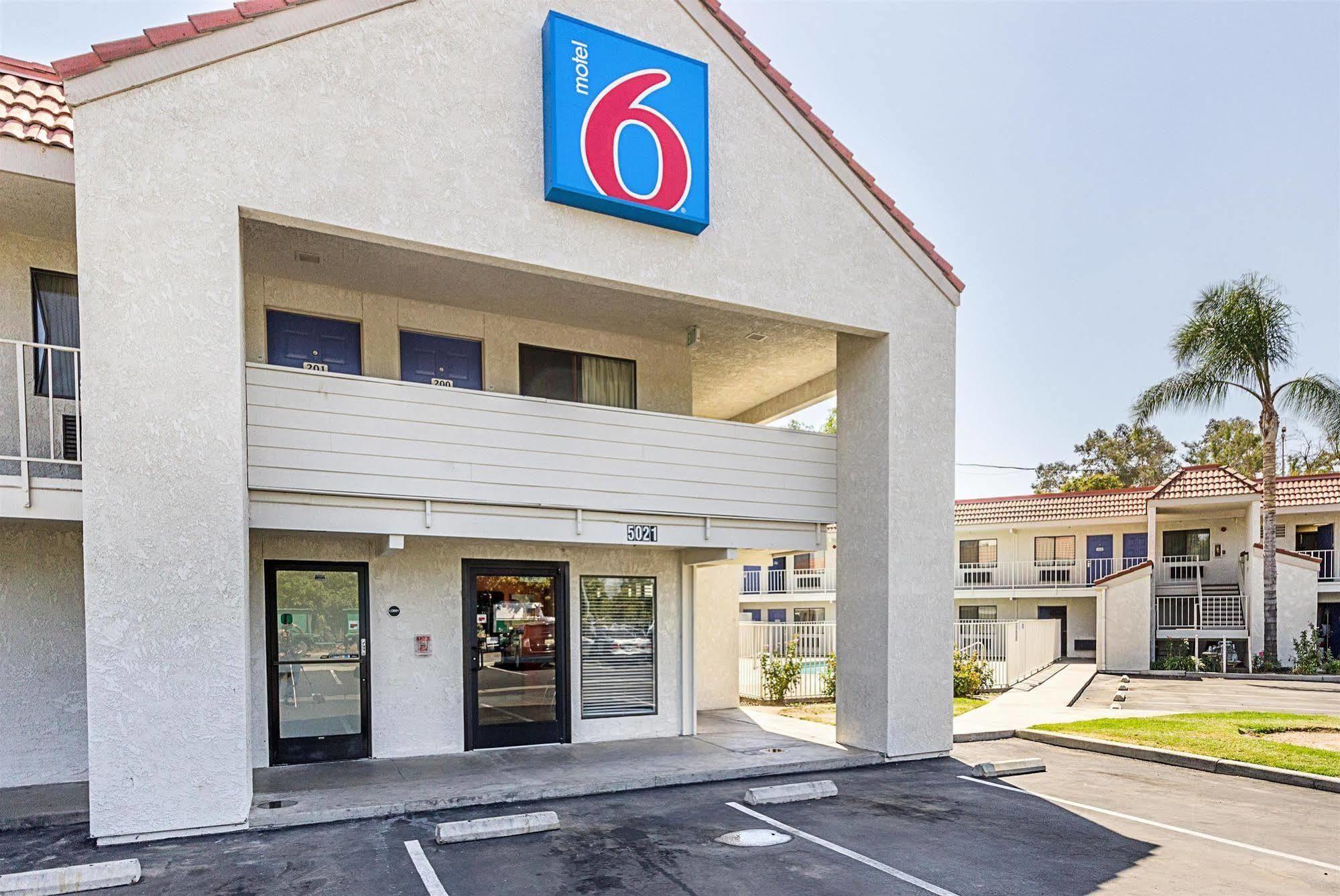 Motel 6-Fresno, Ca Exteriör bild